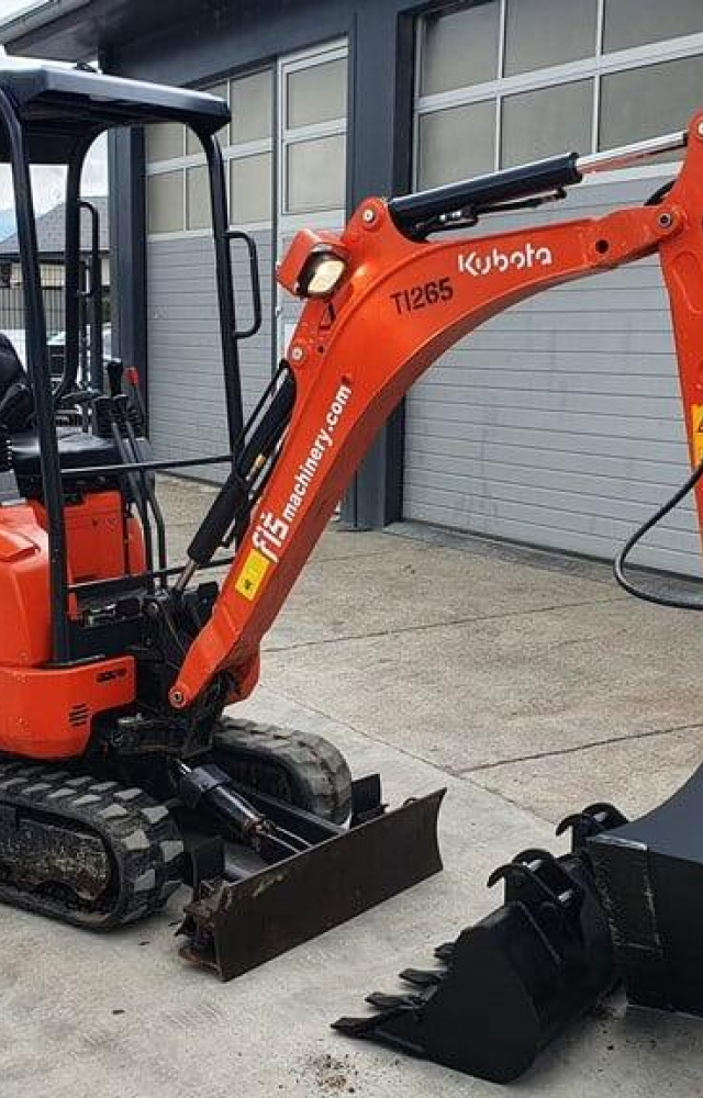 Kubota U17-3A